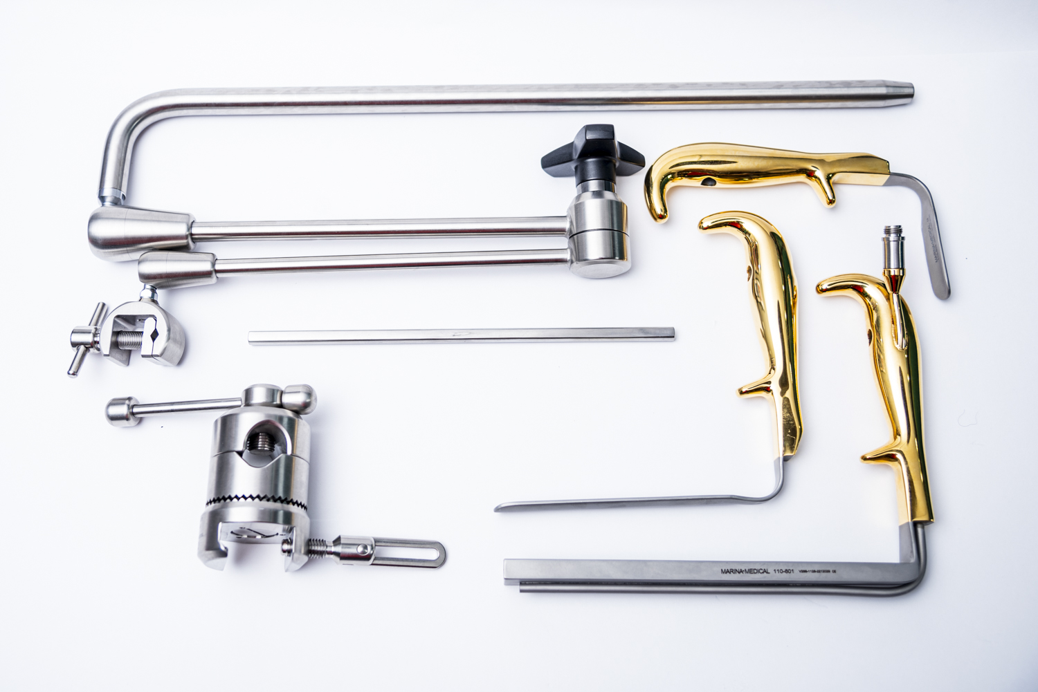 Hoyos Interlocking Retractor
